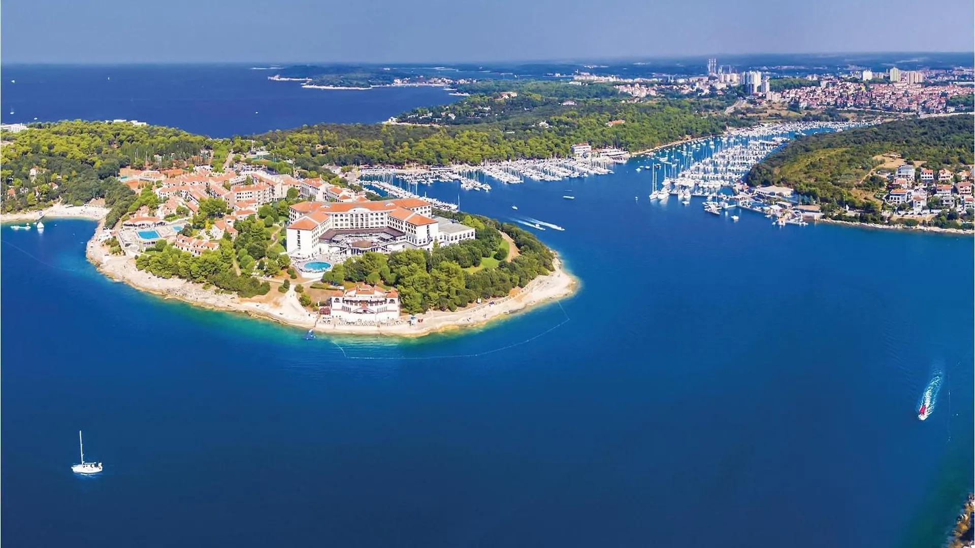 Nice Home In Pula With Outdoor Swimming Pool Holiday home