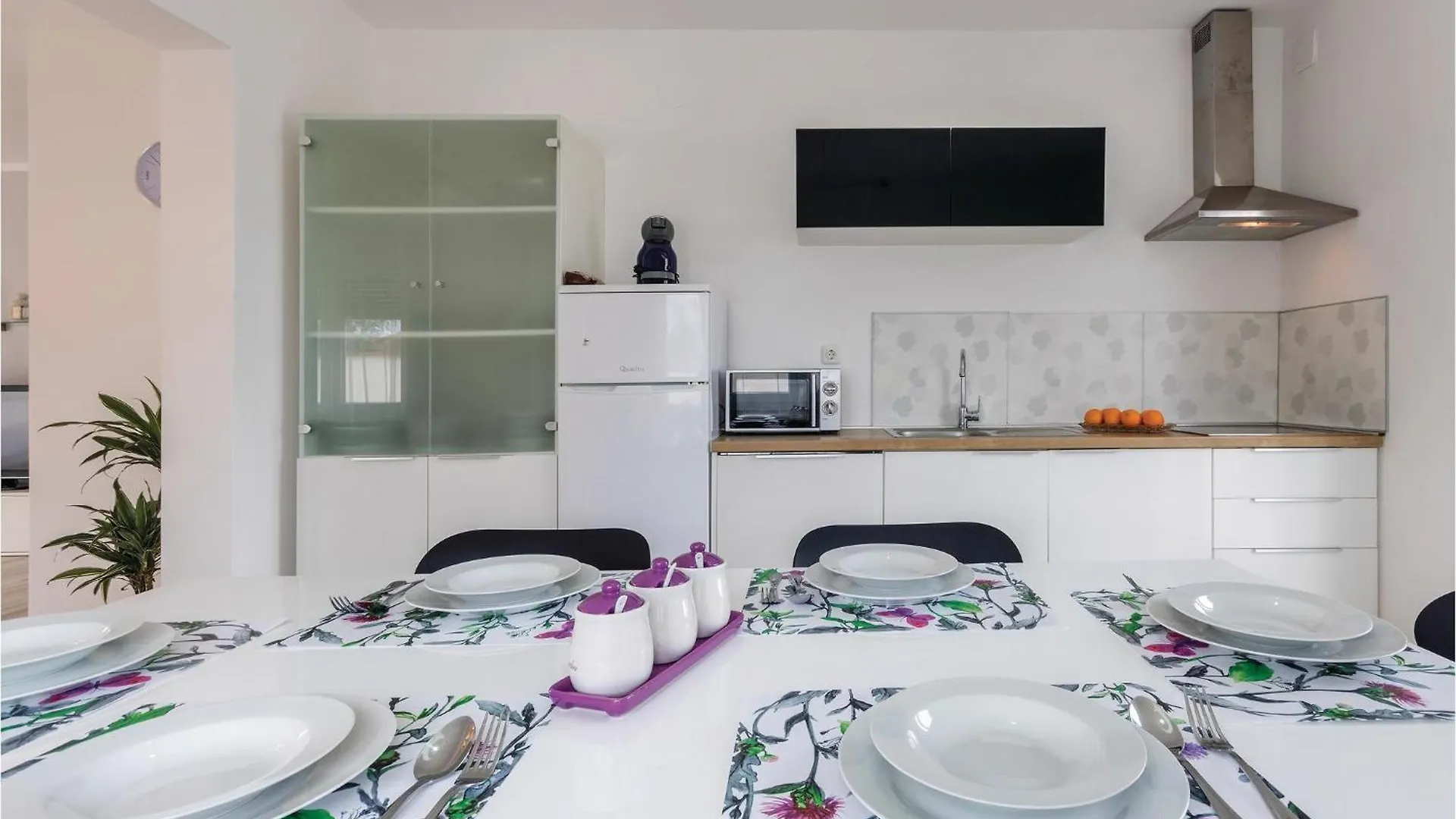 Nice Home In Pula With Outdoor Swimming Pool