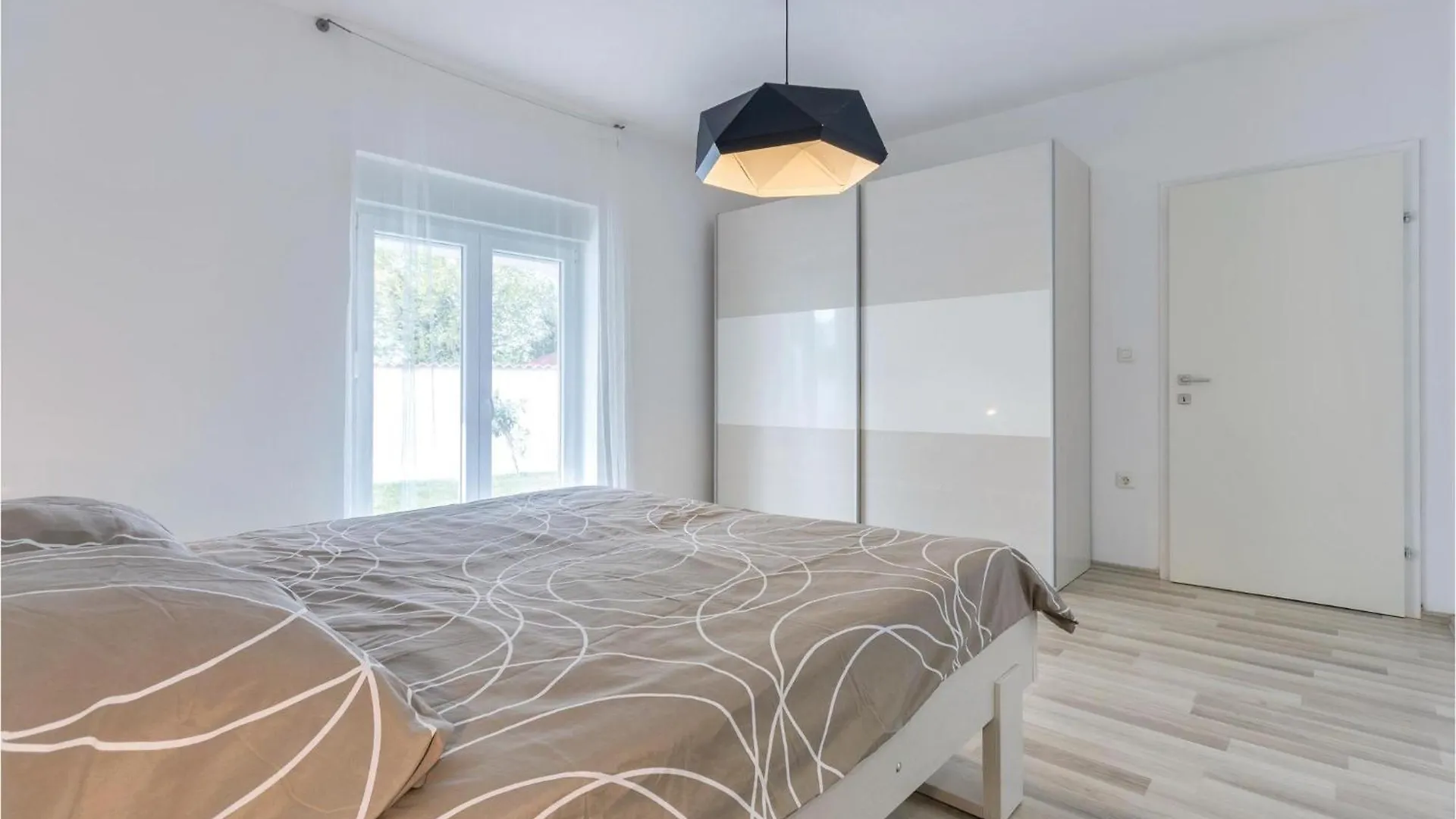 Nice Home In Pula With Outdoor Swimming Pool